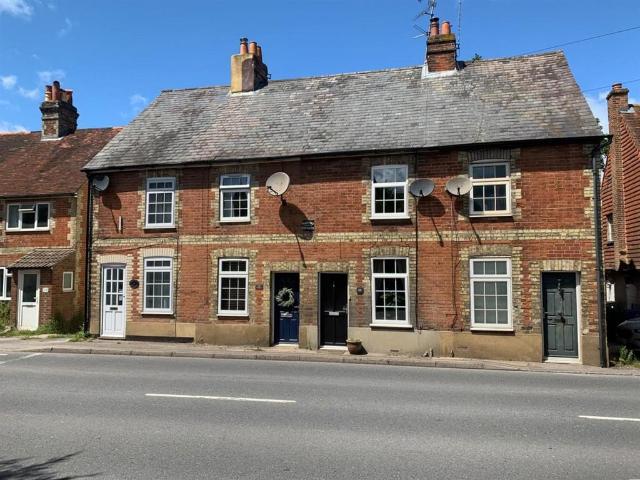 House for sale in Wrecclesham, Fole