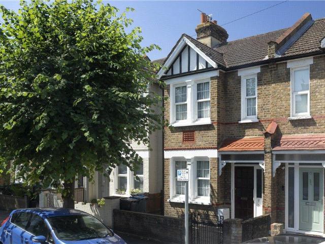 House for sale in London Borough of Merton, Raynes Park