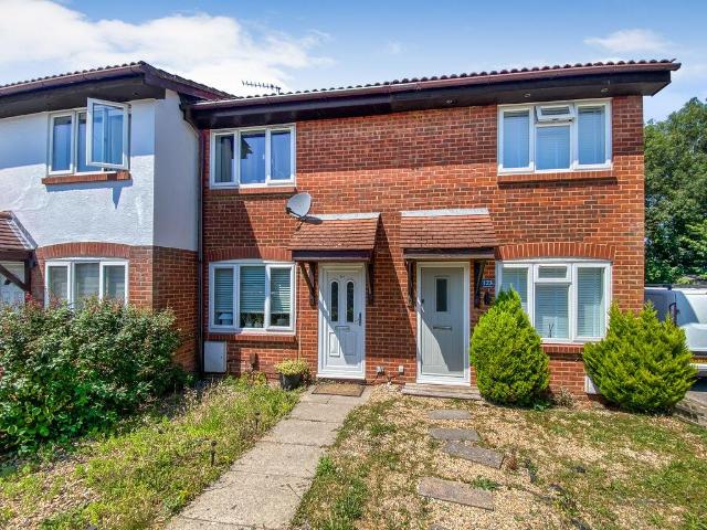 House for sale in Hedge End, Helford
