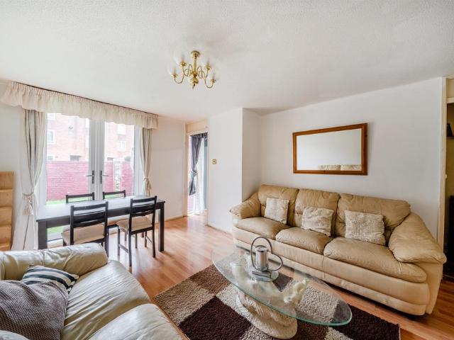 House for sale in Walworth, Greater London
