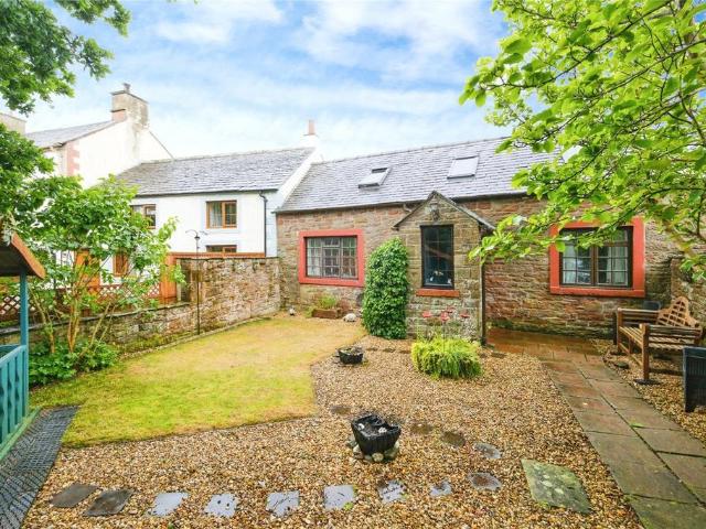 House for sale in Woodside