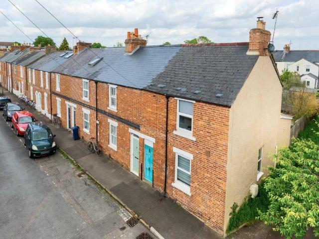 House for sale in West Oxford, The Slade