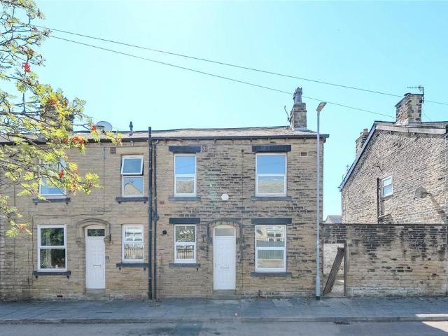 House for sale in Pudsey, West Yorkshire