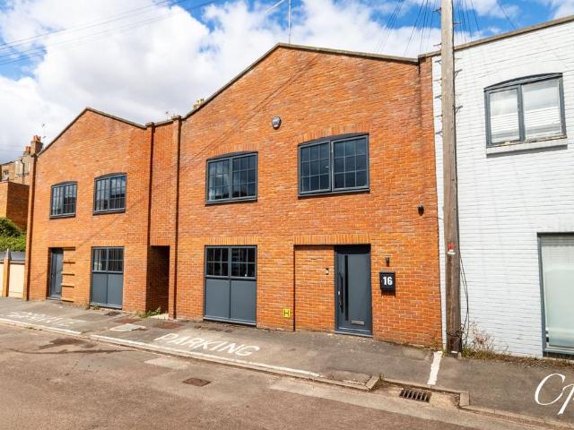 House for sale in Golden Valley, Gloucestershire