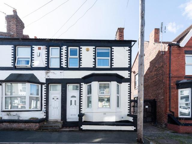 House for sale in Claughton, Birkenhead