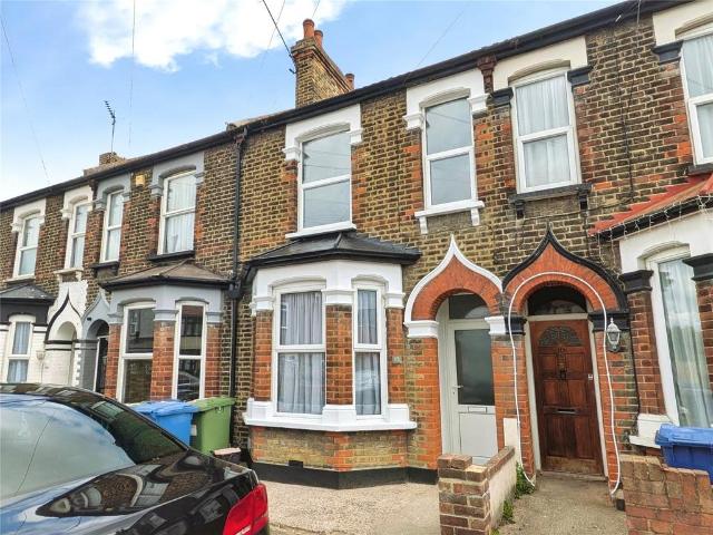 House for sale in Oad Street, Kent