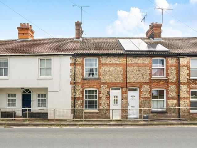House for sale in Barton Stacey, Hampshire