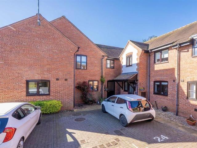 House for sale in Alderminster, Warwickshire