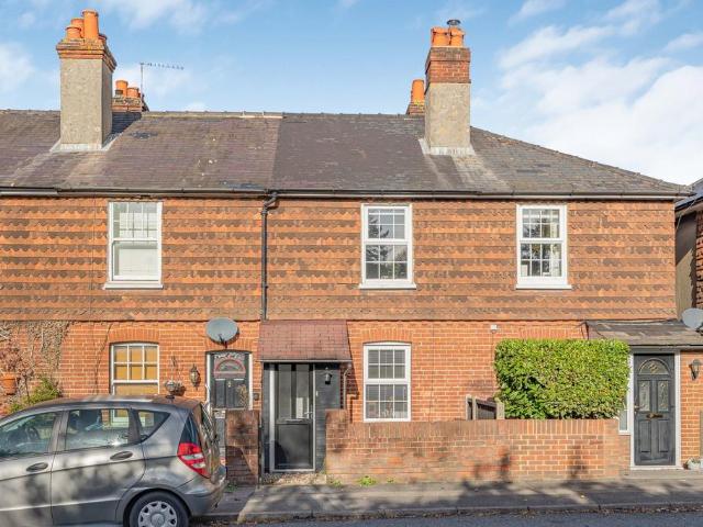 House for sale in Pachesham Park, Surrey
