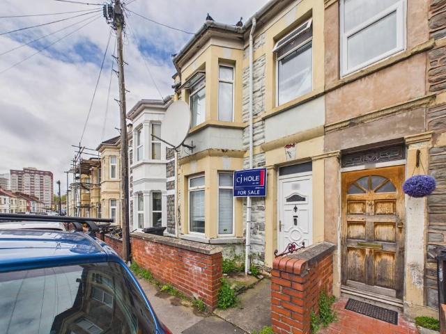House for sale in Feckenham, City Of Bristol