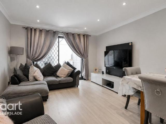 House for sale in Wayfield, Chatham
