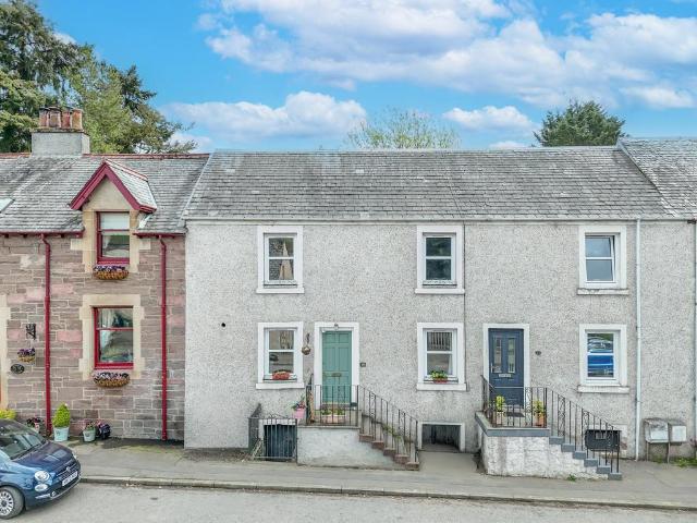 House for sale in Crieff, Scotland