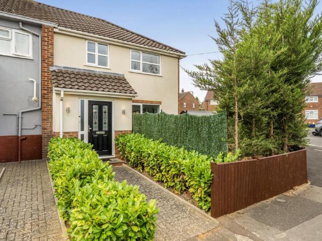 House for sale in Furze Platt, Maidenhead
