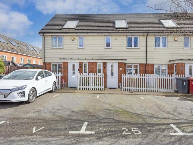 House for sale in Slough
