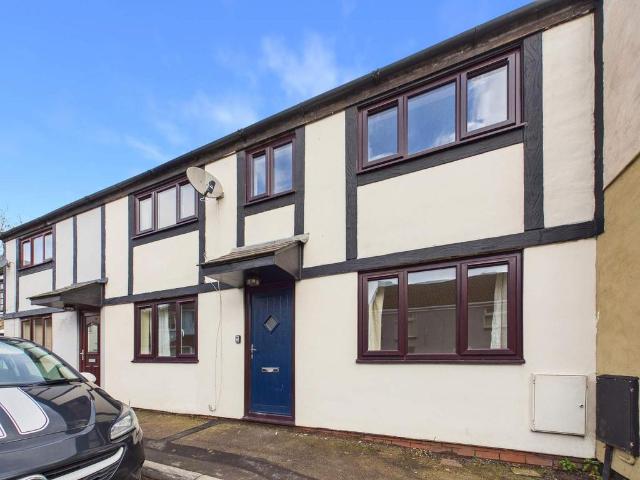 House for sale in Gwaelod-y-garth, Wales