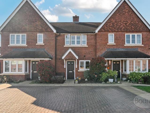 House for sale in Fole, Surrey