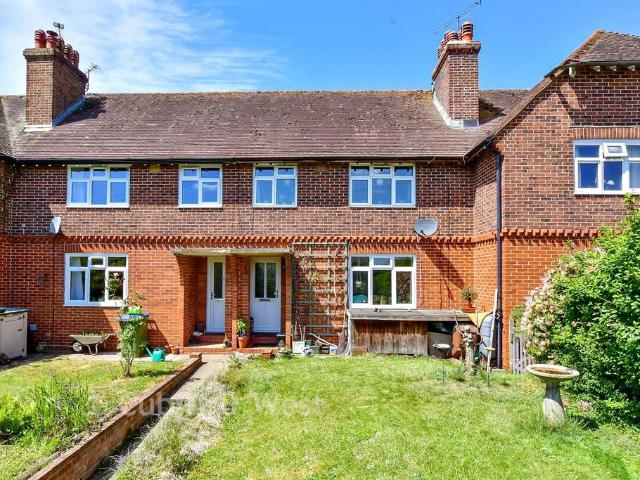 House for sale in Crossbush, Clapham