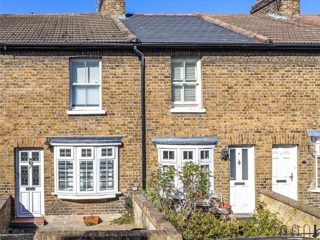 House for sale in North Sheen, Greater London