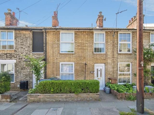 House for sale in Key Street, Suffolk