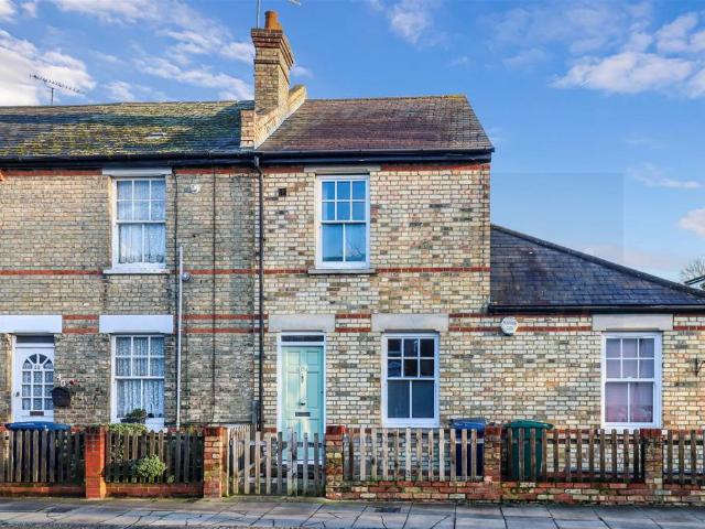 House for sale in High Barnet, Greater London