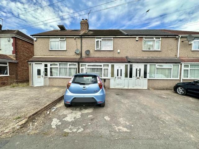 House for sale in Yeading, Greater London