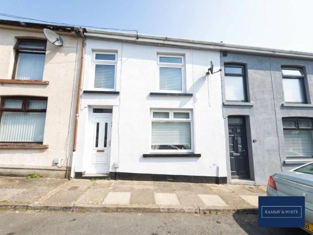 House for sale in Vaynor, Wales