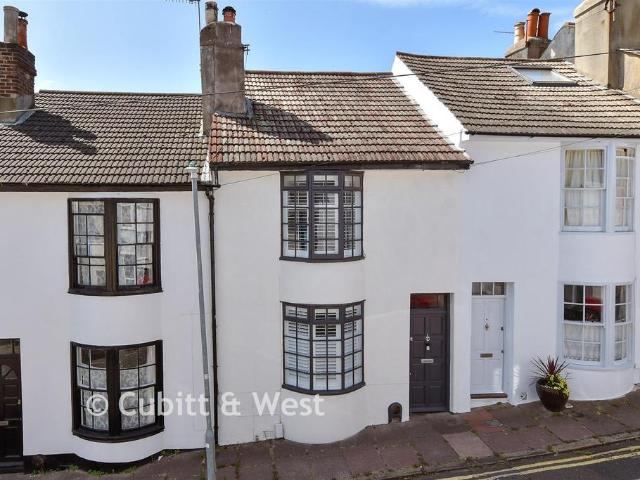 House for sale in Round Hill, Brighton & Hove