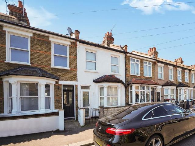 House for sale in London Borough of Croydon, Selhurst
