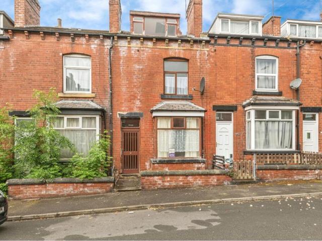 House for sale in Wortley, West Yorkshire
