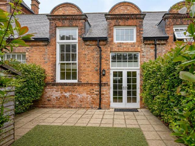 House for sale in High Field, York