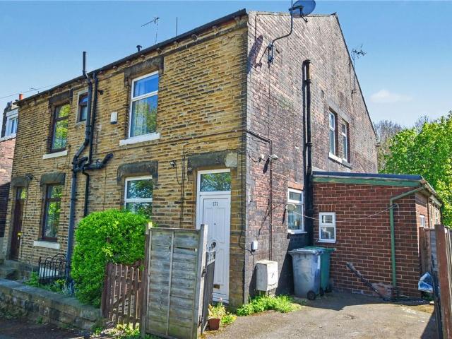 House for sale in Batley, West Yorkshire