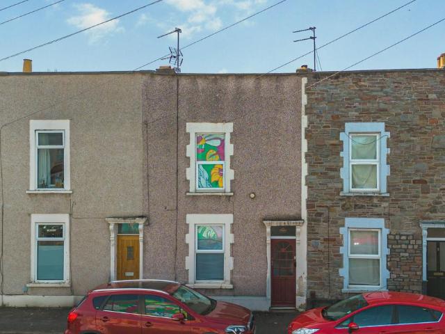 House for sale in Feckenham, City Of Bristol