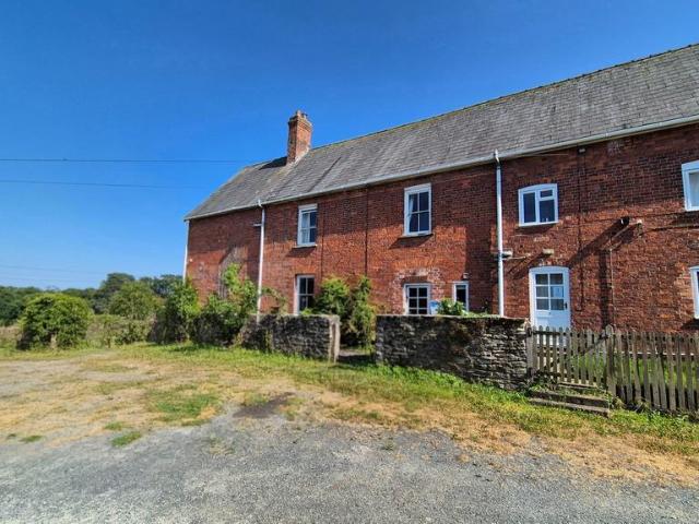 House for sale in Titley
