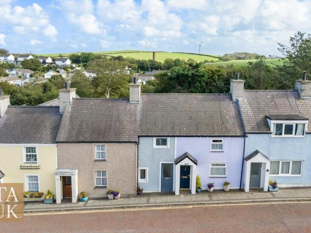 House for sale in Penrhyn, Cemaes