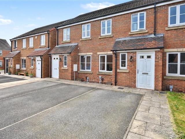House for sale in Scholes, West Yorkshire