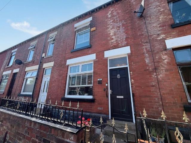 House for sale in Moses Gate, Lee Bank