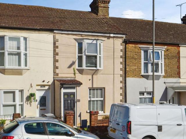 House for sale in Elms Vale, Ash