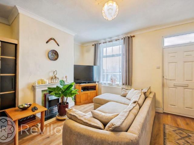 House for sale in Buckley, Burnedge