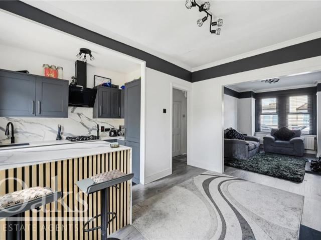 House for sale in London Borough of Croydon, Addiscombe