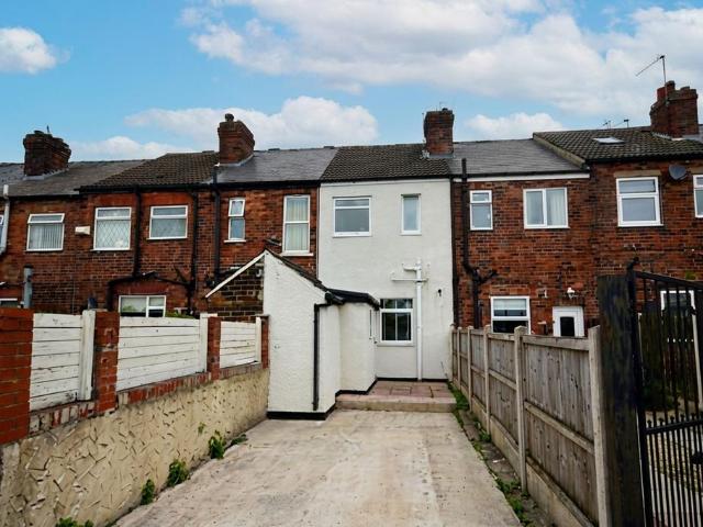 House for sale in Clifton, South Yorkshire