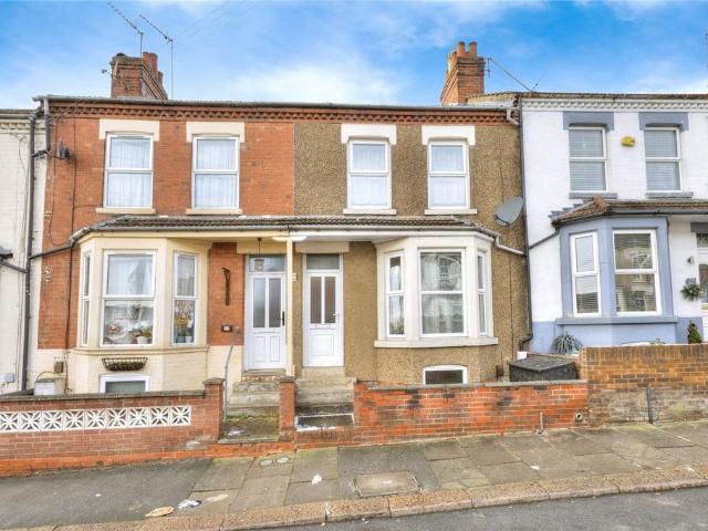 House for sale in Northampton, Northamptonshire