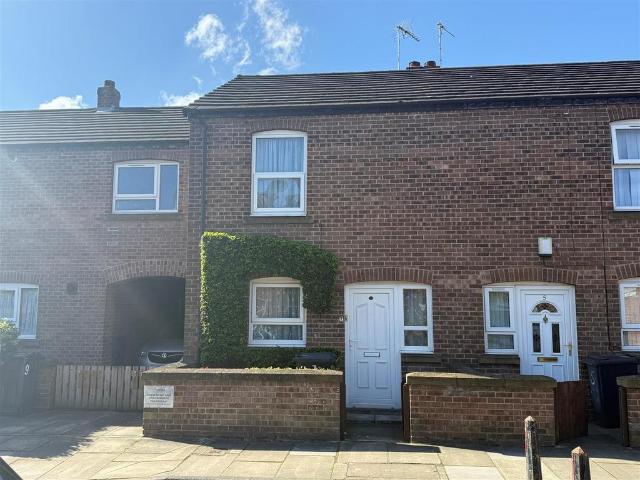 House for sale in High Field, York