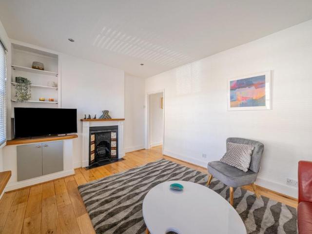 House for sale in London Borough of Wandsworth, Greater London