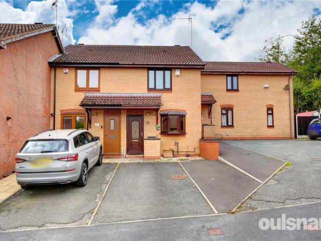 House for sale in Bromsgrove, Worcestershire