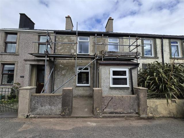 House for sale in Llanllyfni