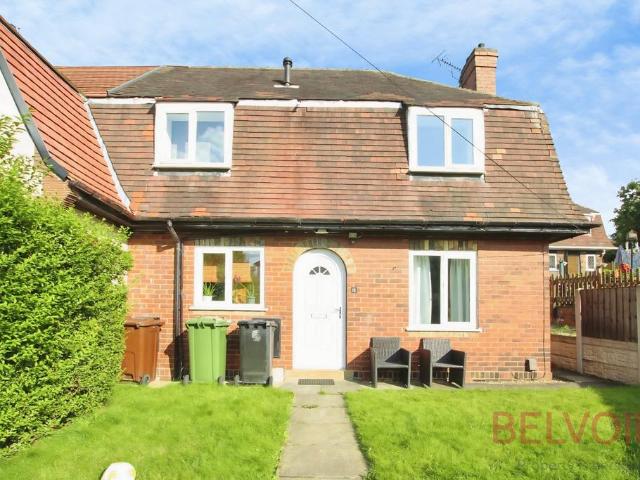 House for sale in Churwell, West Yorkshire