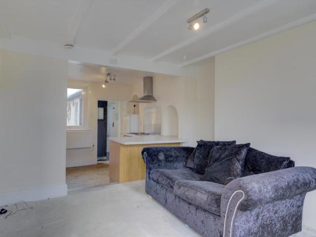 House for sale in Barracks, Canterbury