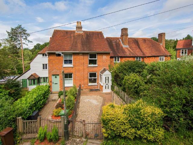 House for sale in Southborough, Sandown Park