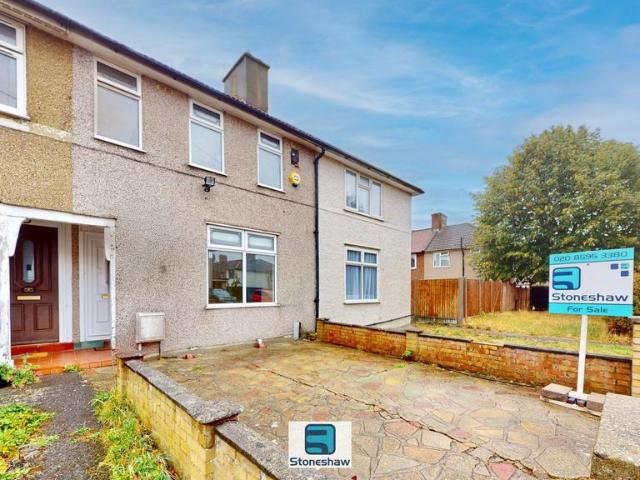 House for sale in London Borough of Barking and Dagenham, Greater London