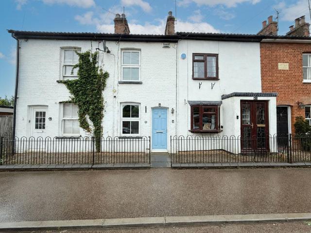 House for sale in Lower Ascott, Buckinghamshire